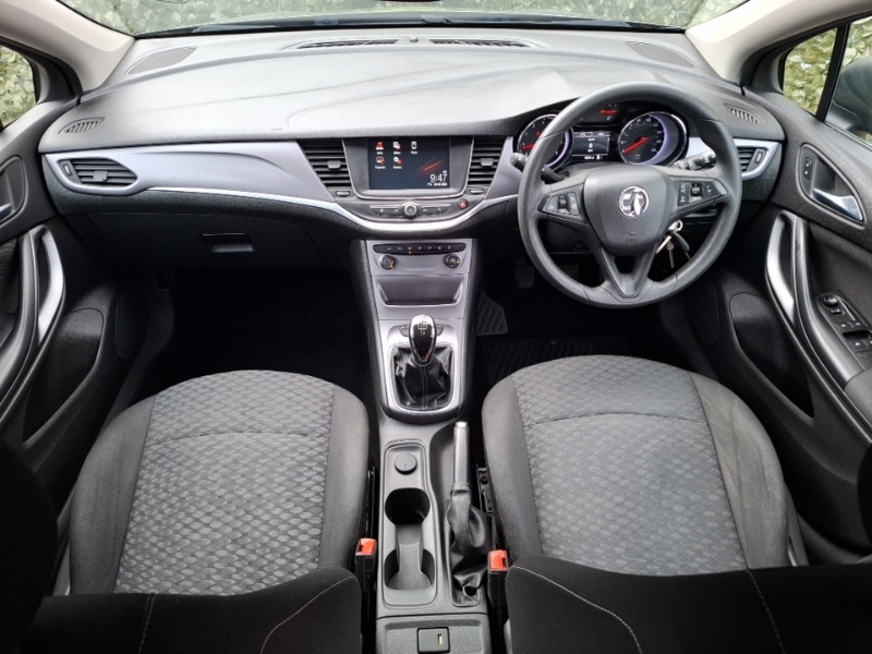 Used Vauxhall Astra 2016 for sale - 77702230: Photo 2