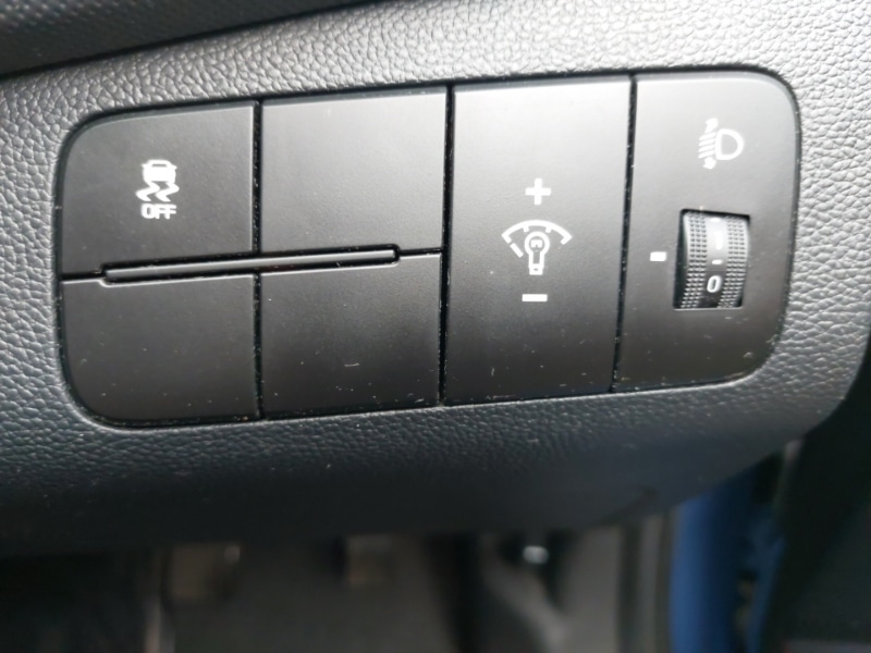 Used Hyundai i10 2017 for sale - 76437753: Photo 19