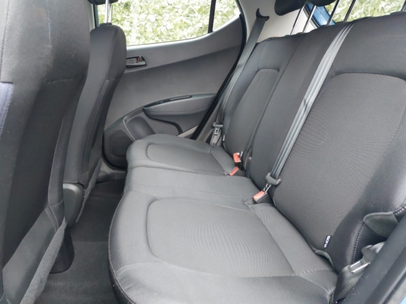 Used Hyundai i10 2017 for sale - 76437753: Photo 6