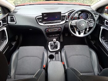 Used Kia Ceed 2021 for sale - 77999541: Photo