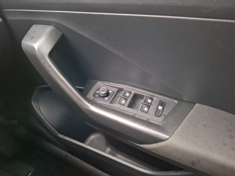 Used Volkswagen T-Roc 2019 for sale - 77874082: Photo 19