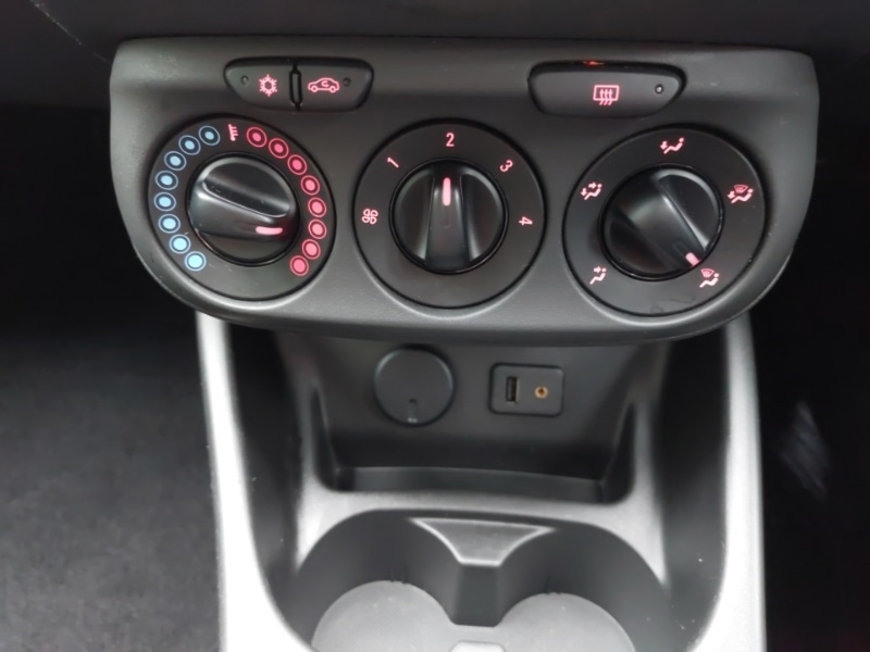 Used Vauxhall Corsa 2015 for sale - 76195276: Photo 15