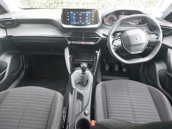 Used Peugeot 2008 2022 for sale - 76058879: Photo 2