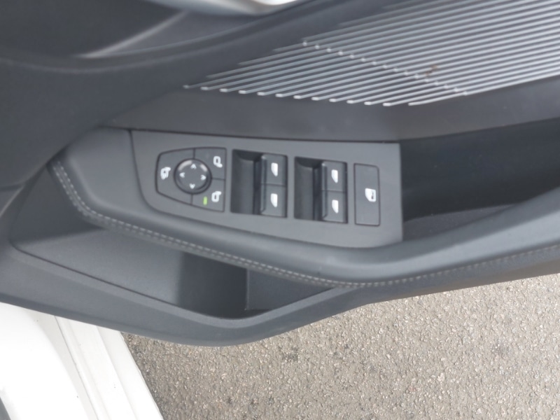 Used BMW 1 Series 2024 for sale - 76062930: Photo 12