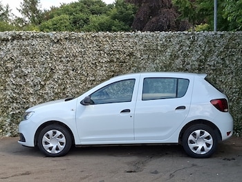 Used Dacia Sandero 2020 for sale - 79294370: Photo