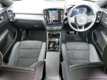 Used Volvo XC40 2025 for sale - 75192637: Photo