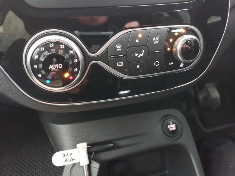 Used Renault Captur 2018 for sale - 76548835: Photo 15