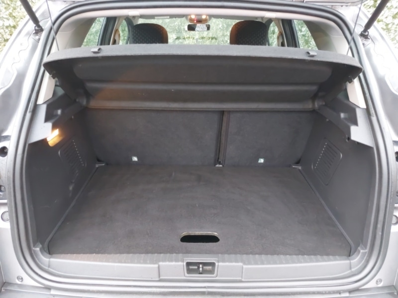 Used Renault Captur 2018 for sale - 76548835: Photo 8