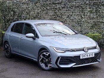 Used Volkswagen Golf 2024 for sale - 77514102: Photo