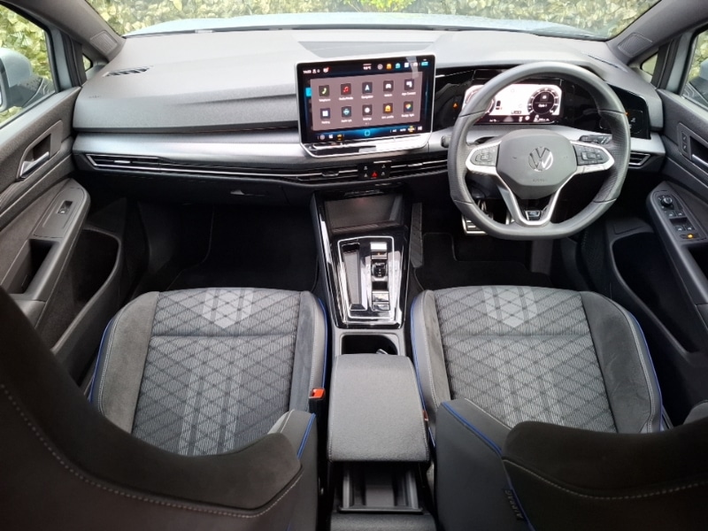 Used Volkswagen Golf 2024 for sale - 77514102: Photo 2