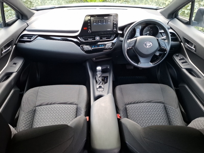 Used Toyota C-HR 2021 for sale - 77716717: Photo 2