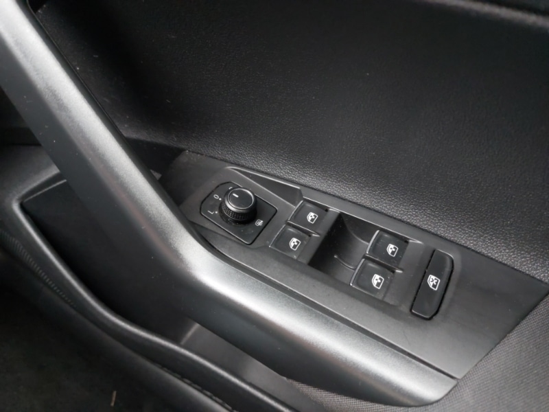 Used Volkswagen Polo 2018 for sale - 76493139: Photo 18