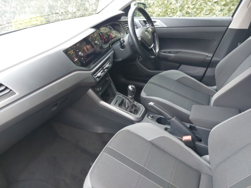 Used Volkswagen Polo 2018 for sale - 76493139: Photo 5