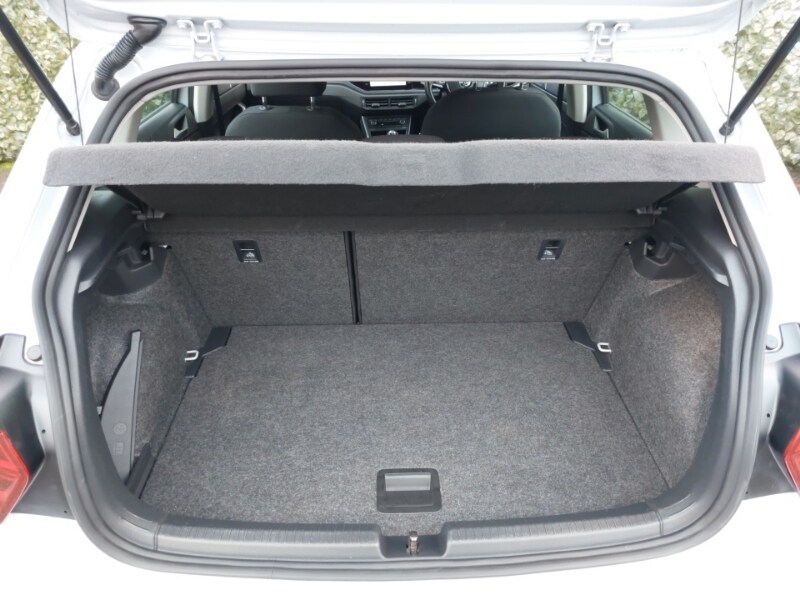 Used Volkswagen Polo 2018 for sale - 76493139: Photo 8