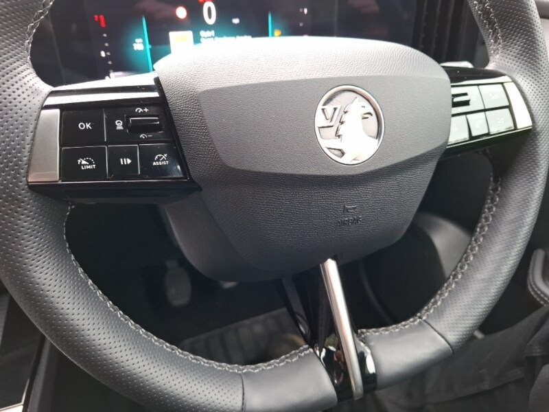 Used Vauxhall Astra 2025 for sale - 77947759: Photo 12