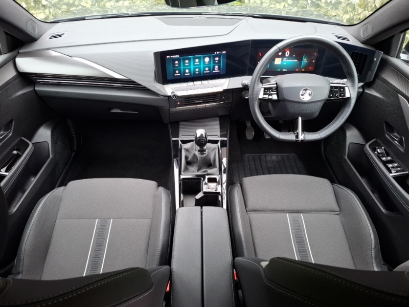 Used Vauxhall Astra 2025 for sale - 77947759: Photo 2