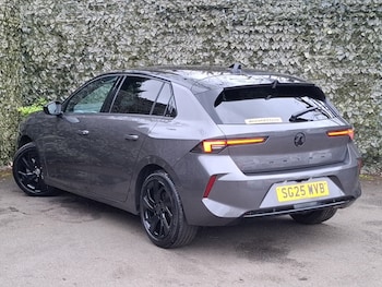 Used Vauxhall Astra 2025 for sale - 77947759: Photo