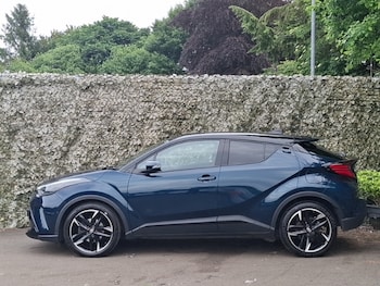 Used Toyota C-HR 2023 for sale - 78910238: Photo