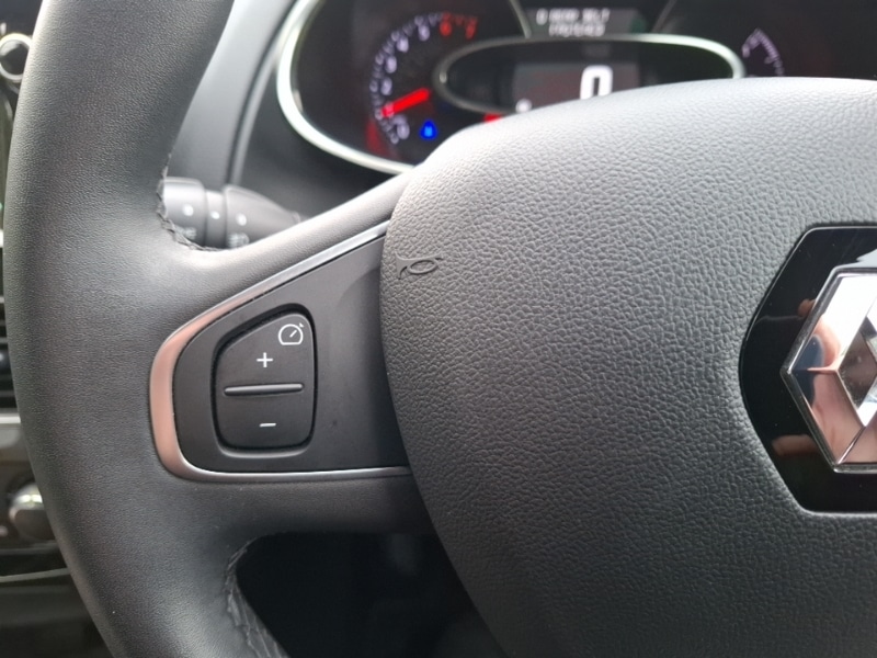 Used Renault Clio 2019 for sale - 77418930: Photo 12