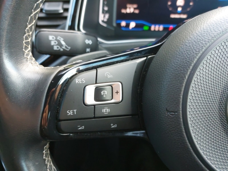 Used Volkswagen T-Roc 2020 for sale - 76533076: Photo 12