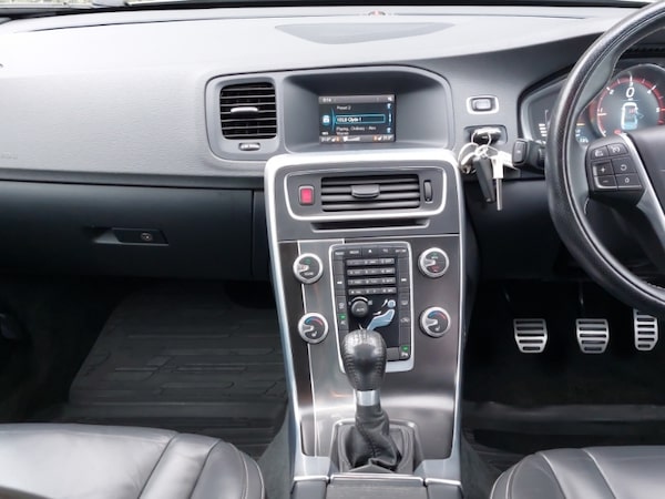 Used Volvo S60 2015 for sale - 76258468: Photo 10
