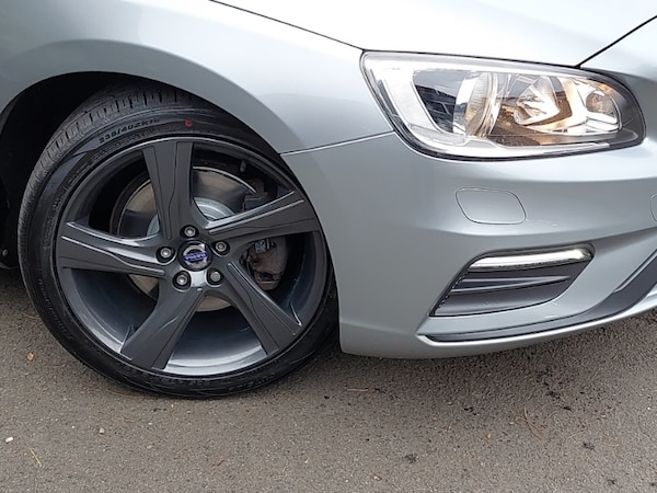 Used Volvo S60 2015 for sale - 76258468: Photo 9