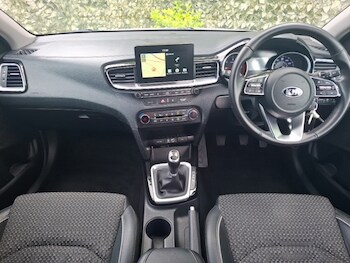 Used Kia Ceed 2019 for sale - 78877276: Photo