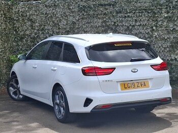 Used Kia Ceed 2019 for sale - 78877276: Photo