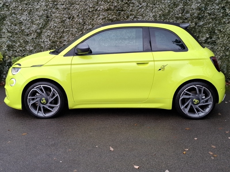 Used Abarth 500C 2024 for sale - 76827224: Photo 4