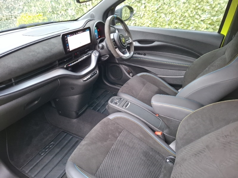 Used Abarth 500C 2024 for sale - 76827224: Photo 5