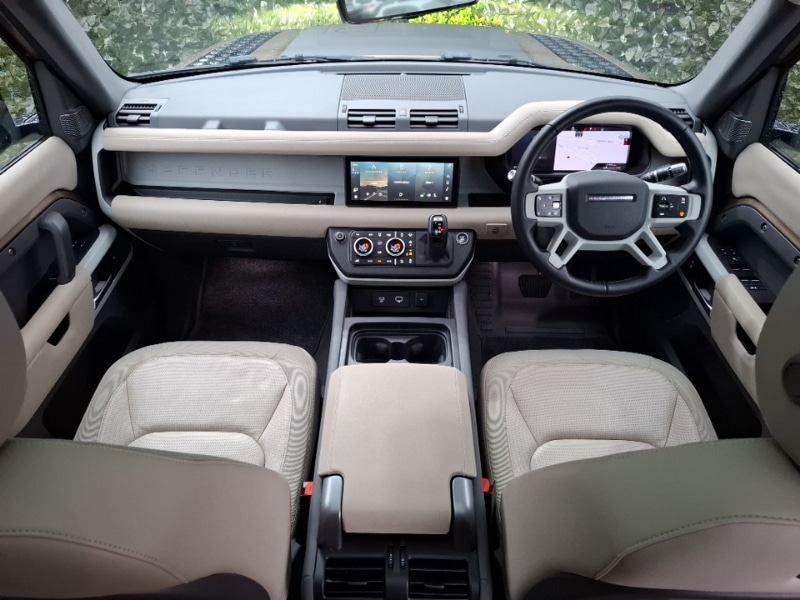 Used Land Rover Defender 2020 for sale - 77147074: Photo 2