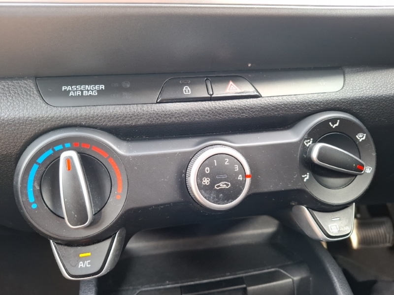 Used Kia Stonic 2021 for sale - 77974893: Photo 16