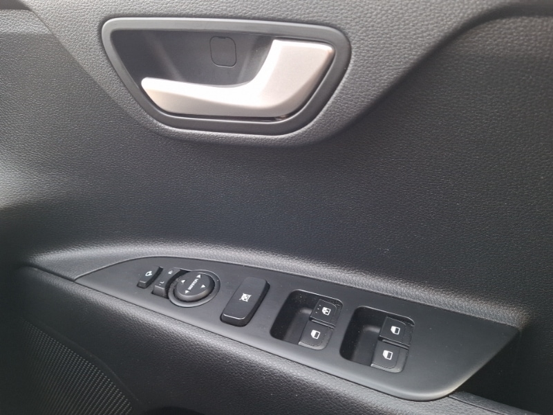 Used Kia Stonic 2021 for sale - 77974893: Photo 19