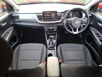 Used Kia Stonic 2021 for sale - 77974893: Photo