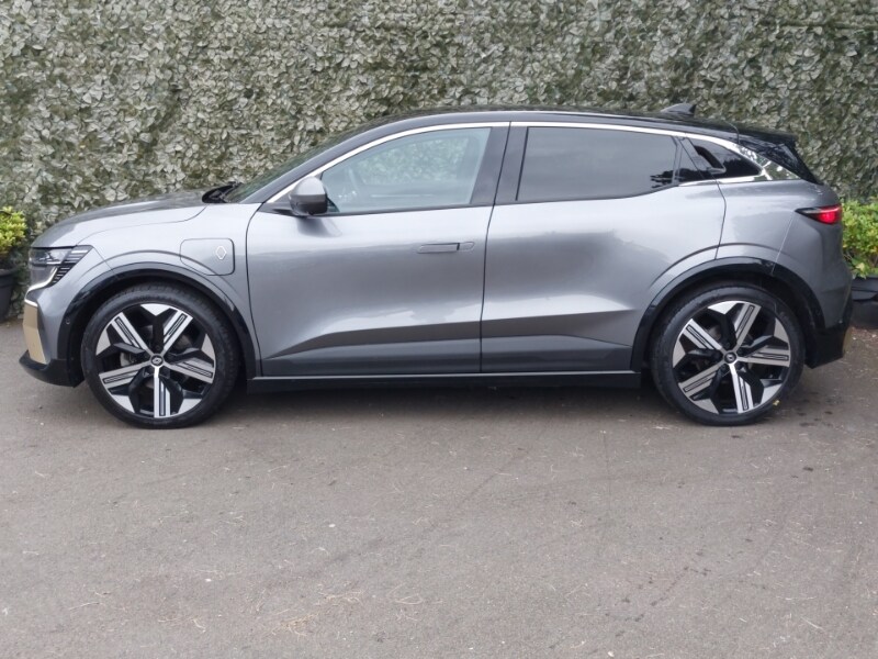 Used Renault Megane E Tech 2023 for sale - 76301633: Photo 4