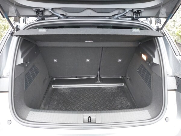 Used Renault Megane E Tech 2023 for sale - 76301633: Photo 8