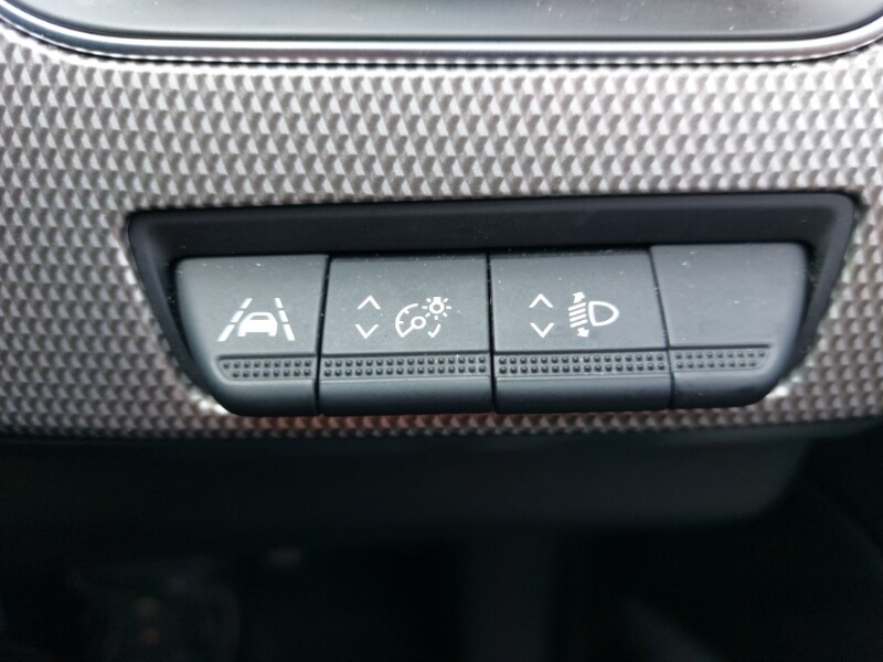2022 Renault Arkana 1.3 TCe Mild Hybrid 140 S Edition 5dr EDC Estate Petrol Auto - Picture 18 of 19