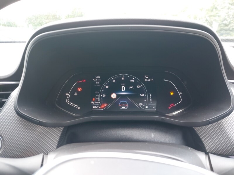 2022 Renault Arkana 1.3 TCe Mild Hybrid 140 S Edition 5dr EDC Estate Petrol Auto - Picture 19 of 19
