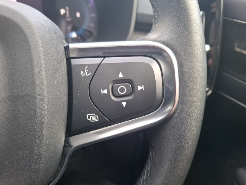 Used Volvo XC40 2023 for sale - 77889509: Photo 18