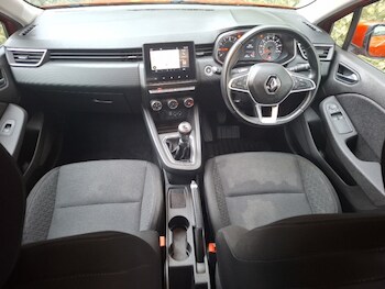 Used Renault Clio 2020 for sale - 78411234: Photo
