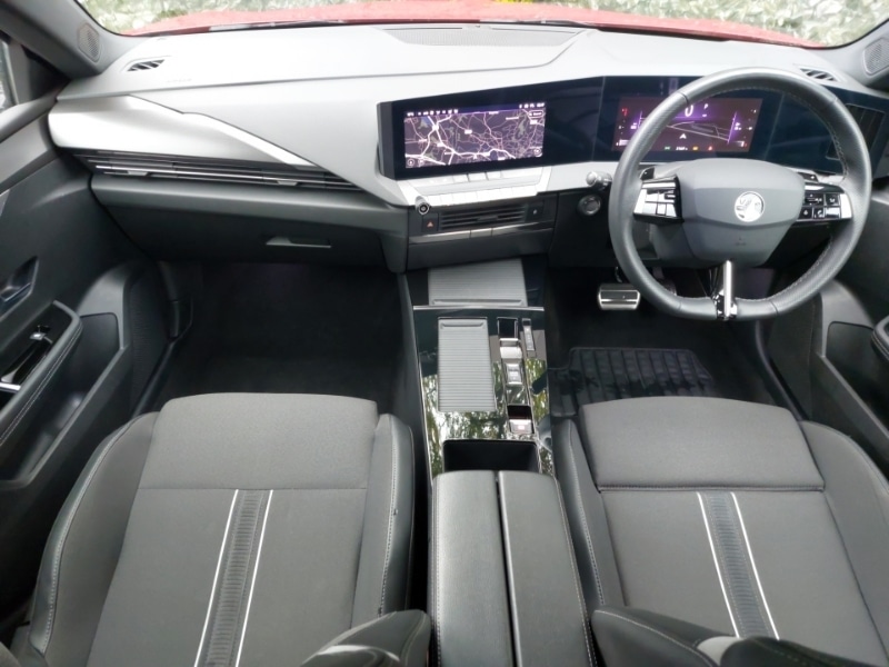 Used Vauxhall Astra 2023 for sale - 76478744: Photo 2