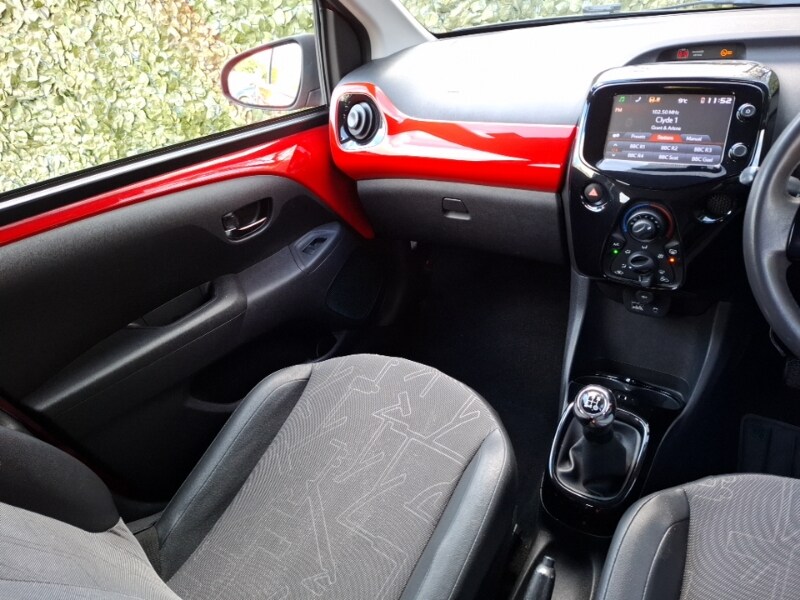 Used Toyota AYGO 2015 for sale - 78211496: Photo 11