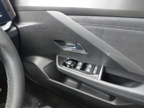 Used Vauxhall Astra 2023 for sale - 76195350: Photo 19