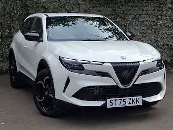 Used Alfa Romeo Junior 2025 for sale - 79578602: Photo