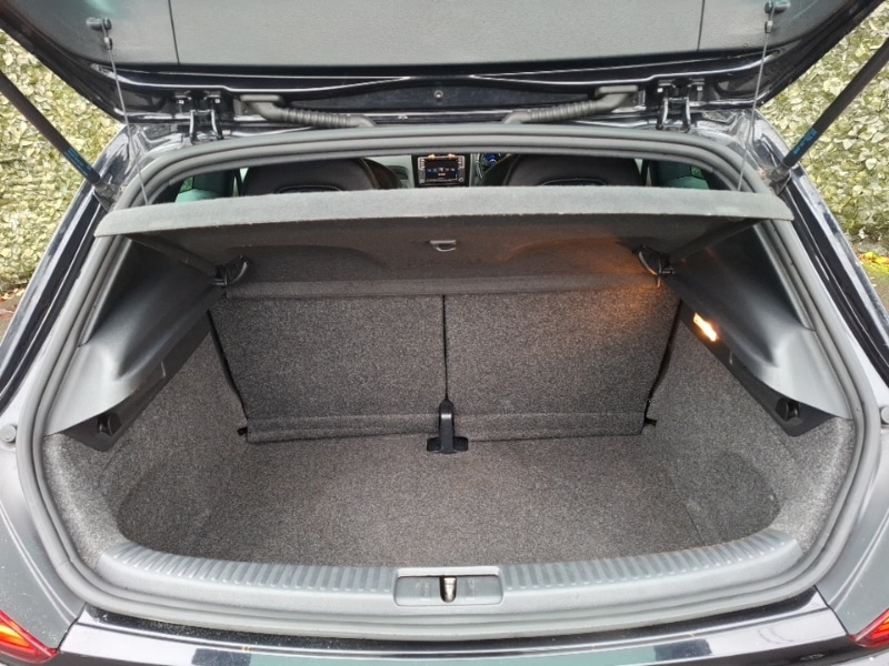 Used Volkswagen Scirocco 2018 for sale - 77600743: Photo 8