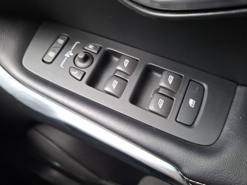 Used Volvo V40 2018 for sale - 78225138: Photo 19