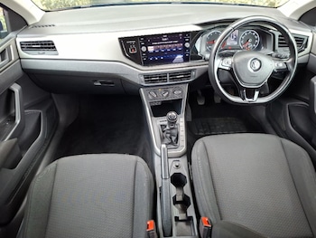 Used Volkswagen Polo 2019 for sale - 79420376: Photo