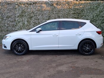 Used SEAT Leon 2018 for sale - 76630582: Photo