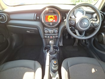Used MINI Hatch 2020 for sale - 79393507: Photo