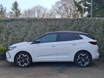 Used Vauxhall Grandland 2024 for sale - 77974915: Photo